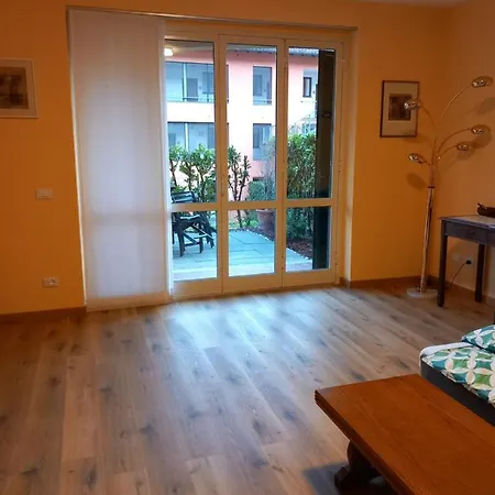 Sunshine Apartment *
